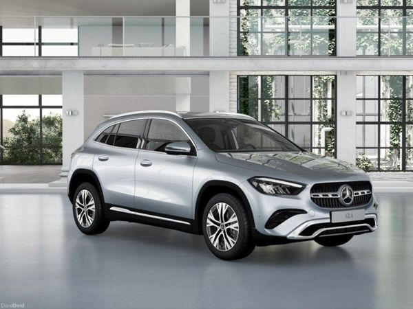 Mercedes-Benz GLA SUV, Diesel Hybrid, 2026, 