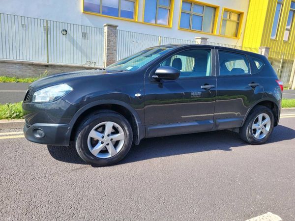 Nissan Qashqai MPV, Diesel, 2013, Black