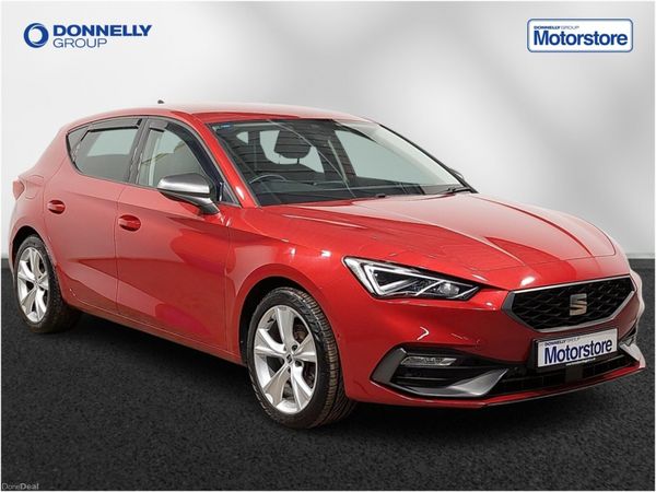 SEAT Leon Hatchback, Petrol, 2022, Red