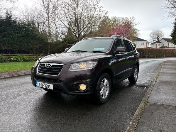 Hyundai Santa Fe SUV, Diesel, 2011, Red