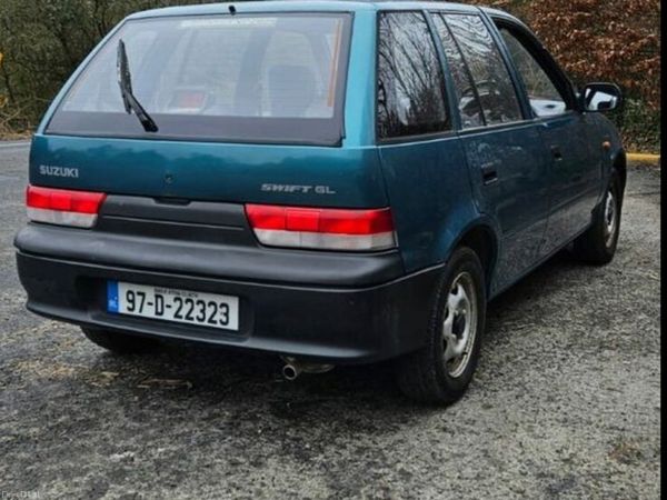 Suzuki Swift Hatchback, Petrol, 1997, Green
