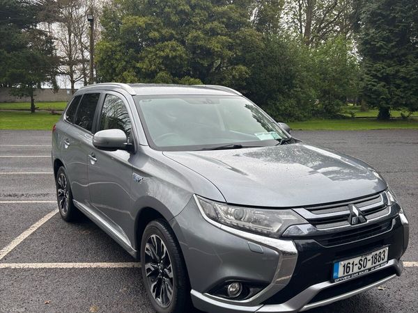 Mitsubishi Outlander SUV, Petrol Plug-in Hybrid, 2016, Grey