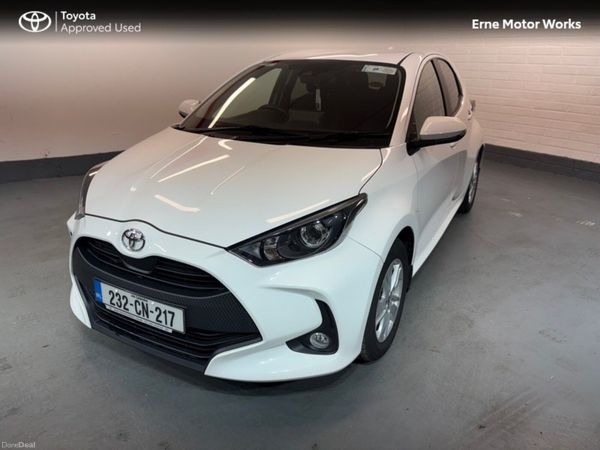 Toyota Yaris Hatchback, Petrol, 2023, White