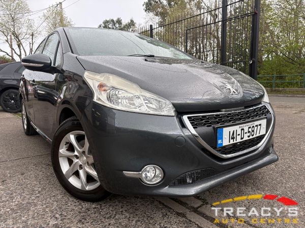 Peugeot 208 Hatchback, Petrol, 2014, Grey