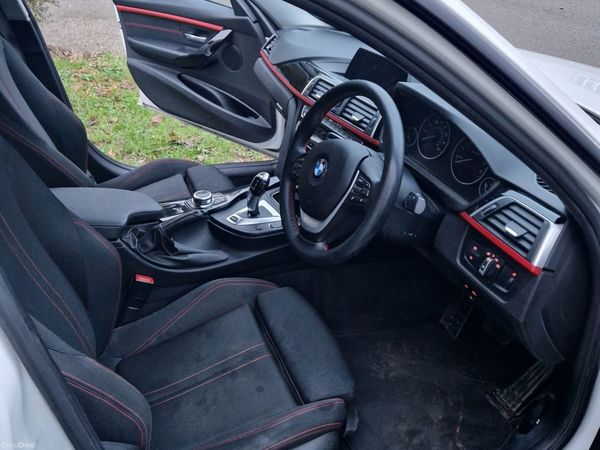 BMW 3-Series Saloon, Petrol Plug-in Hybrid, 2018, White