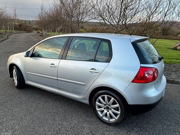 Volkswagen Golf Hatchback, Petrol, 2008, Silver