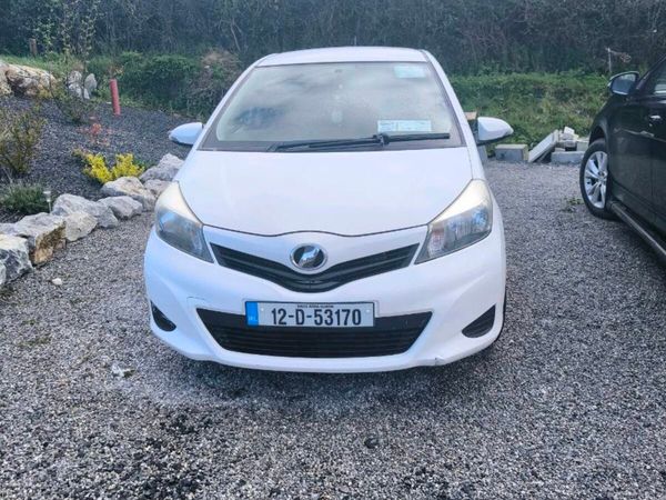 Toyota Vitz Hatchback, Petrol, 2012, White