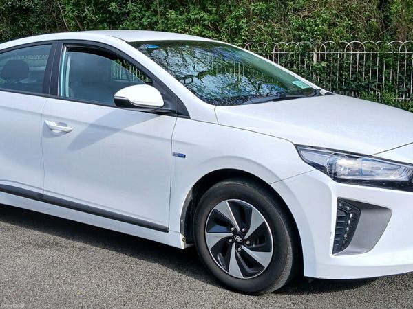 Hyundai IONIQ Hatchback, Petrol Hybrid, 2019, White