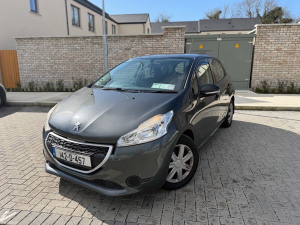 Peugeot 208 Hatchback, Diesel, 2014, Grey