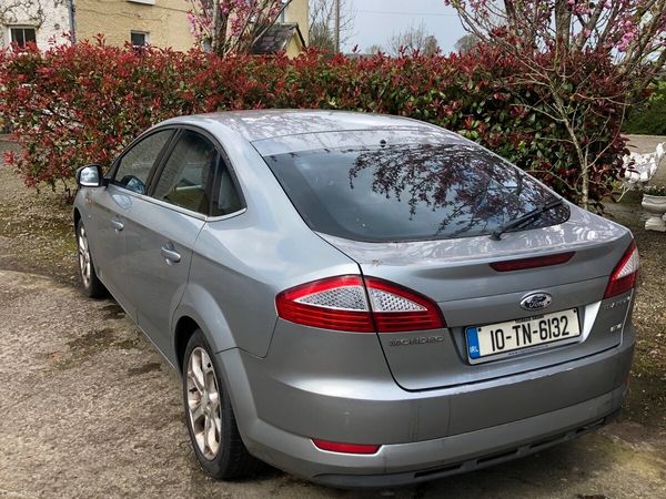 Ford Mondeo Hatchback, Diesel, 2010, Silver