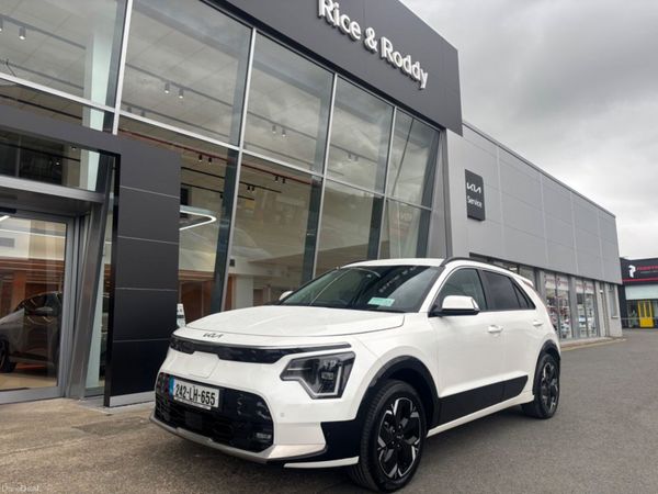 Kia Niro MPV, Electric, 2024, White