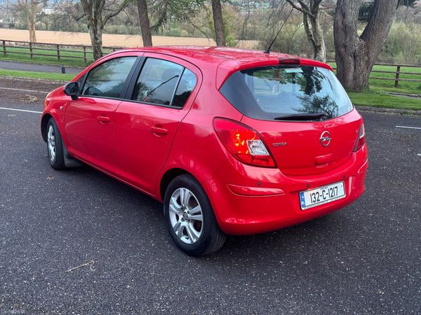 Opel Corsa Hatchback, Petrol, 2013, Red
