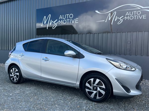 Toyota Aqua Hatchback, Petrol Hybrid, 2020, Silver