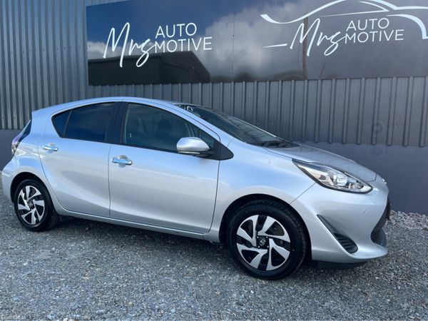 Toyota Aqua Hatchback, Petrol Hybrid, 2020, Silver