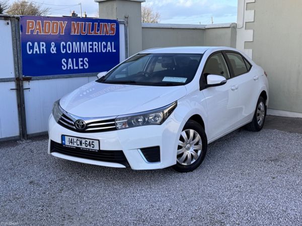 Toyota Corolla Saloon, Diesel, 2014, White