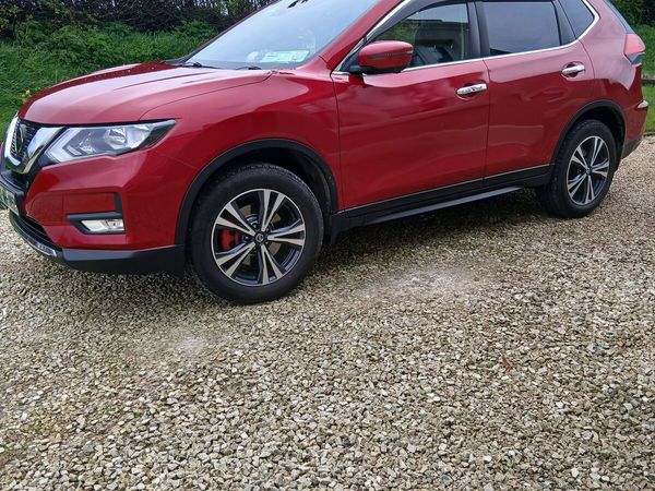Nissan X-Trail SUV, Diesel, 2019, Red