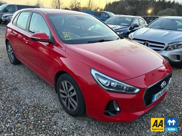 Hyundai i30 Hatchback, Petrol, 2017, Red