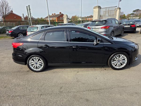 Ford Focus Saloon, Diesel, 2016, Black