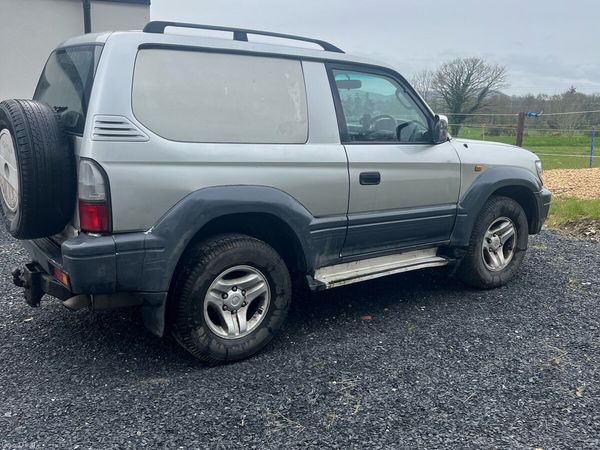 Toyota Land Cruiser SUV, Diesel, 2001, Silver