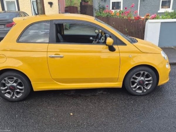 Fiat 500 Hatchback, Petrol, 2015, Yellow