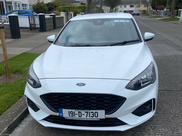 Ford Focus Hatchback, Petrol, 2019, White