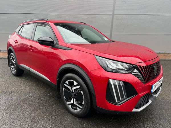 Peugeot 2008 MPV, Petrol, 2025, Red