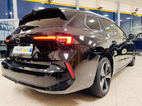 Opel Astra Estate/Jeep, Diesel, 2024, Black