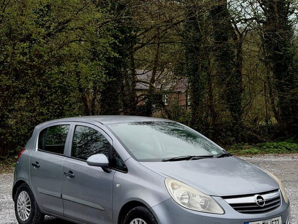 Opel Corsa Hatchback, Petrol, 2007, Silver
