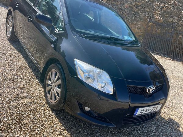Toyota Auris Hatchback, Petrol, 2010, Black