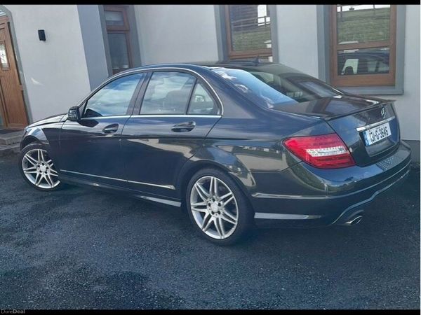 Mercedes-Benz C-Class Saloon, Diesel, 2013, Black