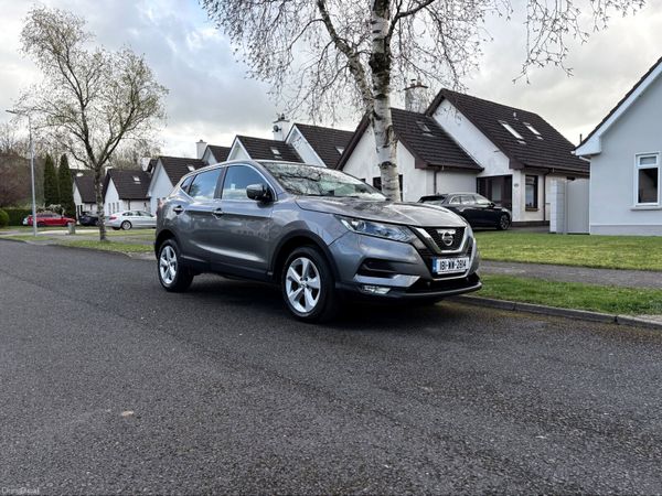 Nissan Qashqai Hatchback, Petrol, 2018, Grey