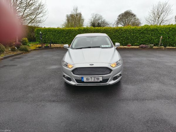 Ford Mondeo Hatchback, Diesel, 2016, Silver