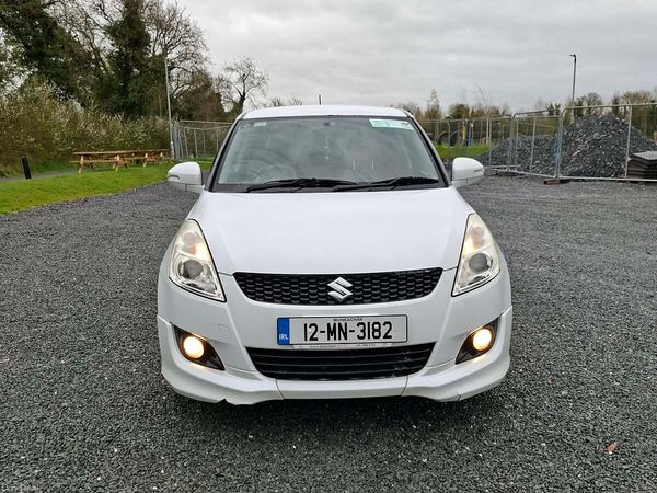 Suzuki Swift Hatchback, Petrol, 2012, White