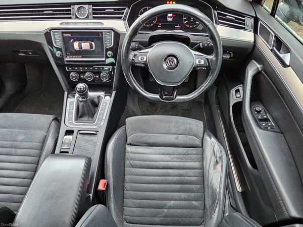 Volkswagen Passat Saloon, Diesel, 2016, Black
