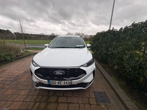 Ford Kuga SUV, Petrol Plug-in Hybrid, 2025, White