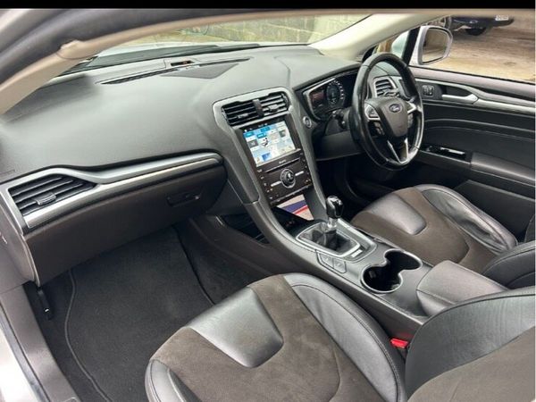 Ford Mondeo Hatchback, Diesel, 2019, Grey
