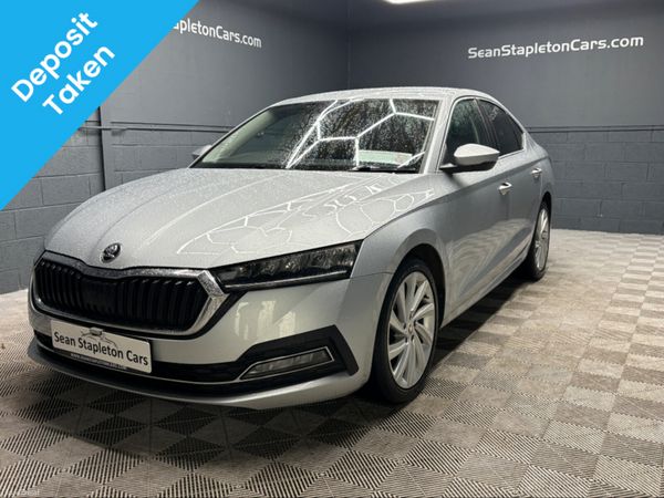 Skoda Octavia Saloon, Petrol, 2021, Grey