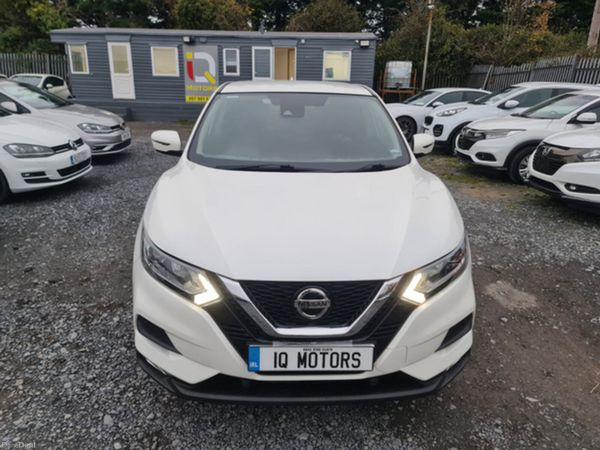 Nissan Qashqai SUV, Petrol, 2019, White