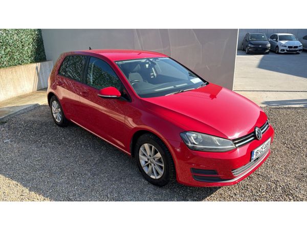 Volkswagen Golf Hatchback, Petrol, 2016, Red
