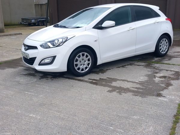 Hyundai i30 Hatchback, Diesel, 2015, White