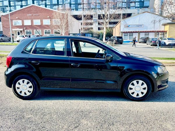 Volkswagen Polo Hatchback, Petrol, 2011, Black