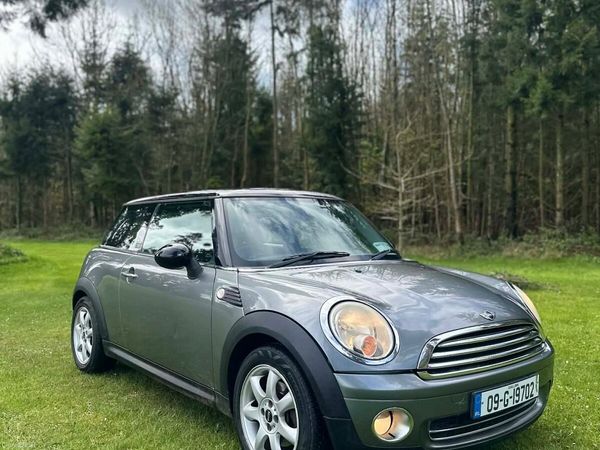 Mini Cooper Hatchback, Diesel, 2009, Grey