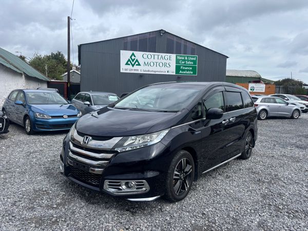 Honda Odyssey MPV, Petrol Hybrid, 2016, Blue