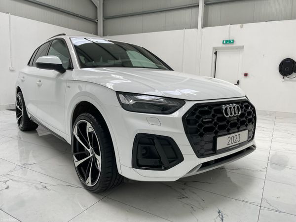 Audi Q5 SUV, Petrol Hybrid, 2023, White