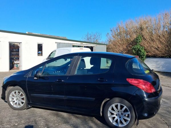 Peugeot 308 Hatchback, Diesel, 2011, Black