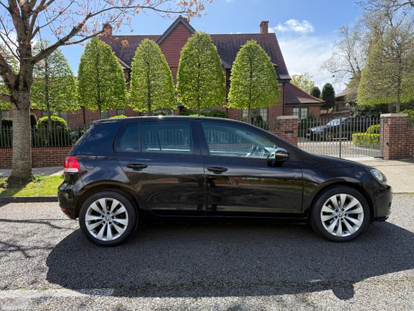 Volkswagen Golf Hatchback, Petrol, 2009, Black