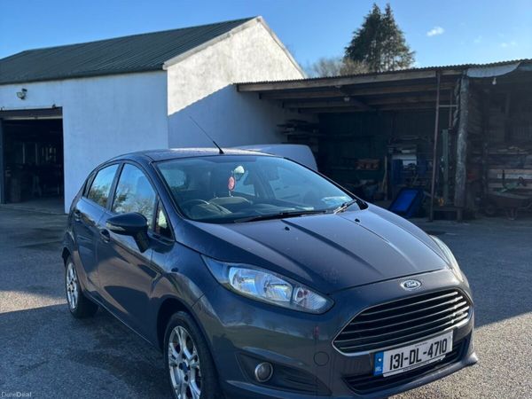 Ford Fiesta Hatchback, Petrol, 2013, Black
