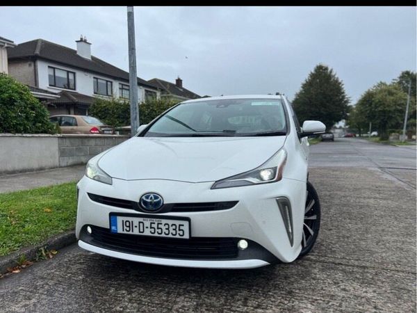 Toyota Prius Hatchback, Petrol Hybrid, 2019, White