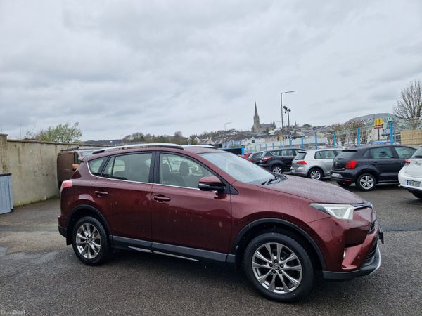 Toyota RAV4 SUV, Diesel, 2016, Red
