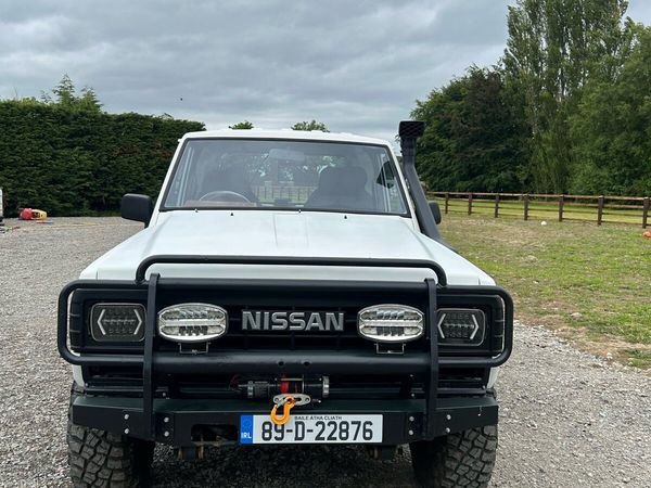 Nissan Patrol SUV, Diesel, 1989, White